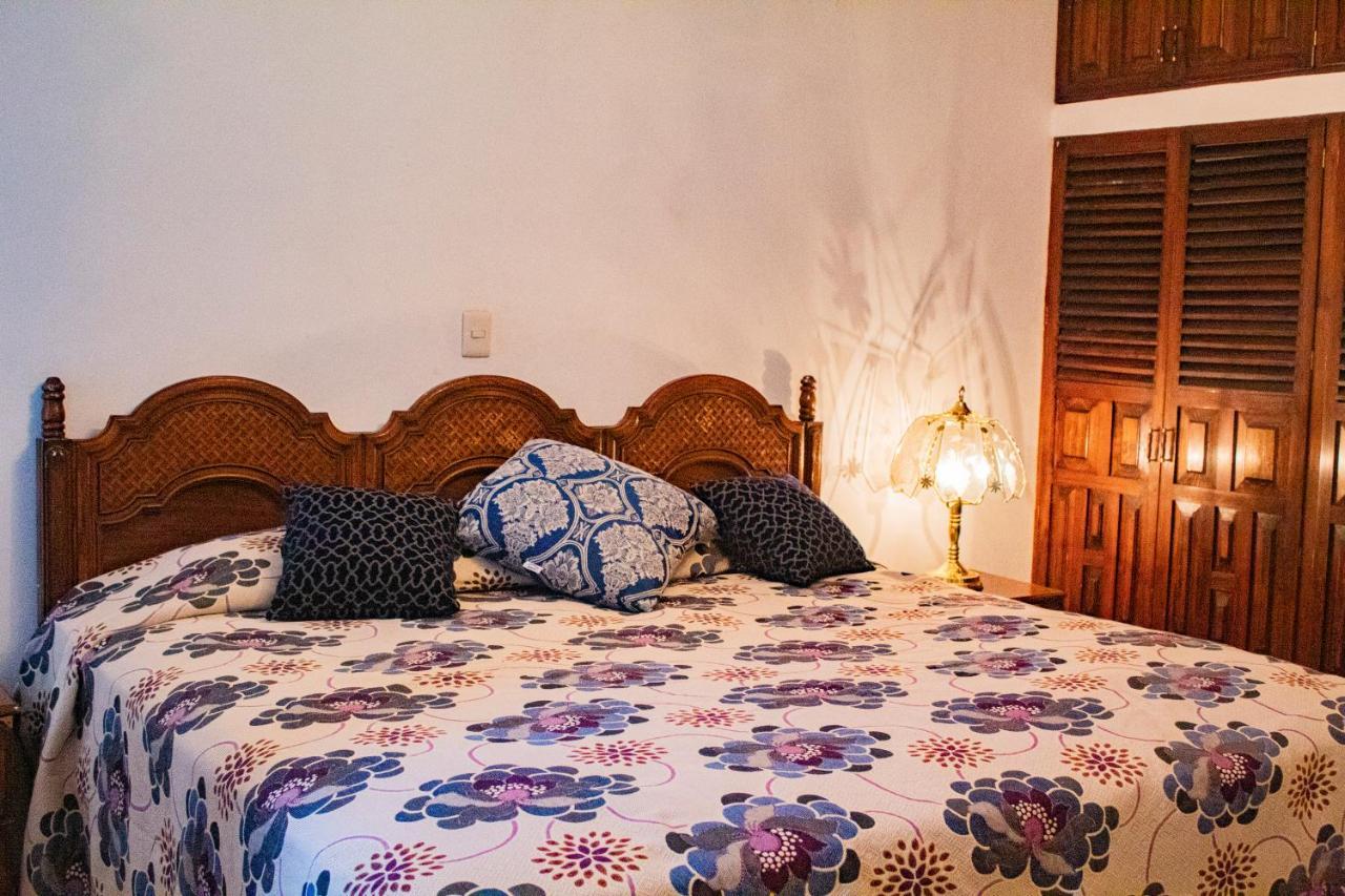 Villa Flores, Casa En El Centro De Mascota Buitenkant foto