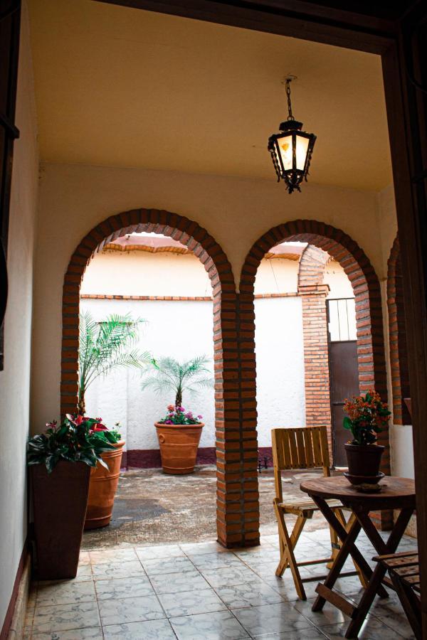 Villa Flores, Casa En El Centro De Mascota Buitenkant foto